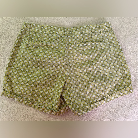 Banana Republic 6 Moon Yellow cuffed shorts. Werdo Luped w/geographic designs. - Picture 7 of 15